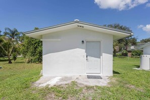 Exterior - Charming Cozy Renovated Home (Brevard County)