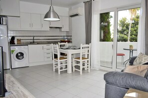 House | 2 bilik tidur 