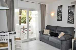 House - 06 Ap2116 in Denia With 2 Bedrooms and 1 Bathrooms (Denia)