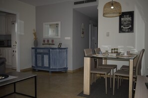 House | 2 bedrooms - 07 Ap2206 in Denia With 2 Bedrooms and 2 Bathrooms (Denia)