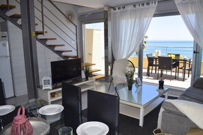House - 09 At1101 in Denia With 1 Bedrooms and 2 Bathrooms (Denia)