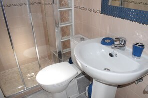 House, Smoking - Ap3212 in Denia With 3 Bedrooms and 2 Bathrooms (Denia)