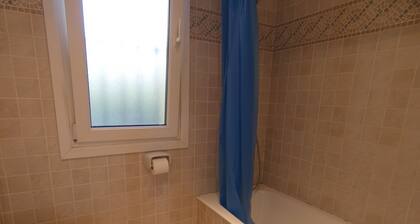 Ch103 in Oliva With 3 Bedrooms and 2 Bathrooms
