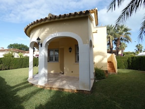 House, Smoking | 3 bedrooms - Ch103 in Oliva With 3 Bedrooms and 2 Bathrooms (Oliva)