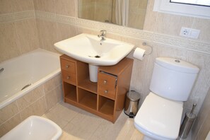 House - Ap2201 in Denia With 2 Bedrooms and 2 Bathrooms (Denia)