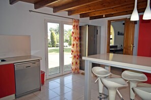 House - Ch4316 in Denia With 4 Bedrooms and 3 Bathrooms (Denia)