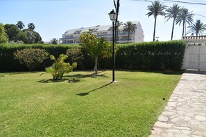 House - Ap2113 in Denia With 2 Bedrooms and 1 Bathrooms (Denia)