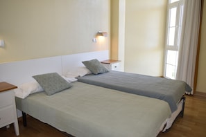 Apartment | 3 bedrooms - At1403 in Oliva With 3 Bedrooms and 2 Bathrooms (Oliva)