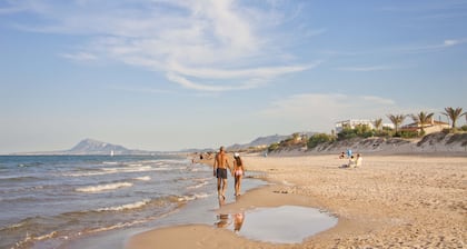 Ch1100 in Oliva With 2 Bedrooms and 2 Bathrooms