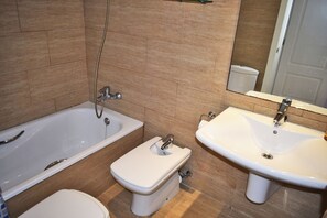 House - Ap3208 in Denia With 3 Bedrooms and 2 Bathrooms (Denia)
