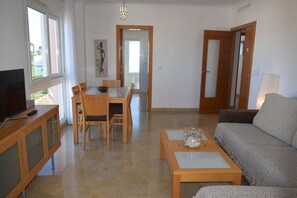 House - Ap3215 in Denia With 3 Bedrooms and 2 Bathrooms (Denia)