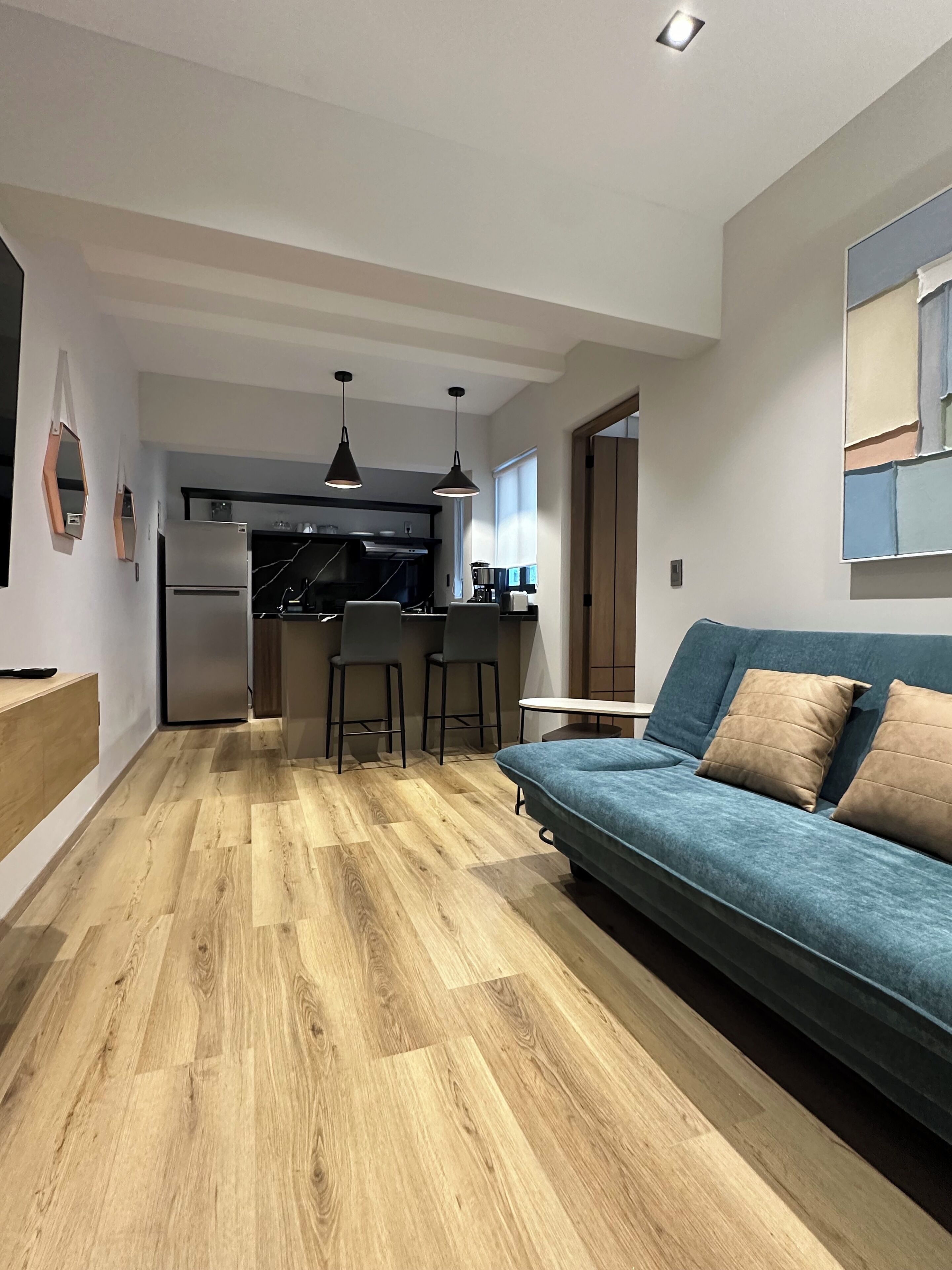 Leilighet – classic, 1 kingsize-seng med sovesofa, kjøkken | Oppholdsområde | En 55-tommers LED-TV med digitale kanaler