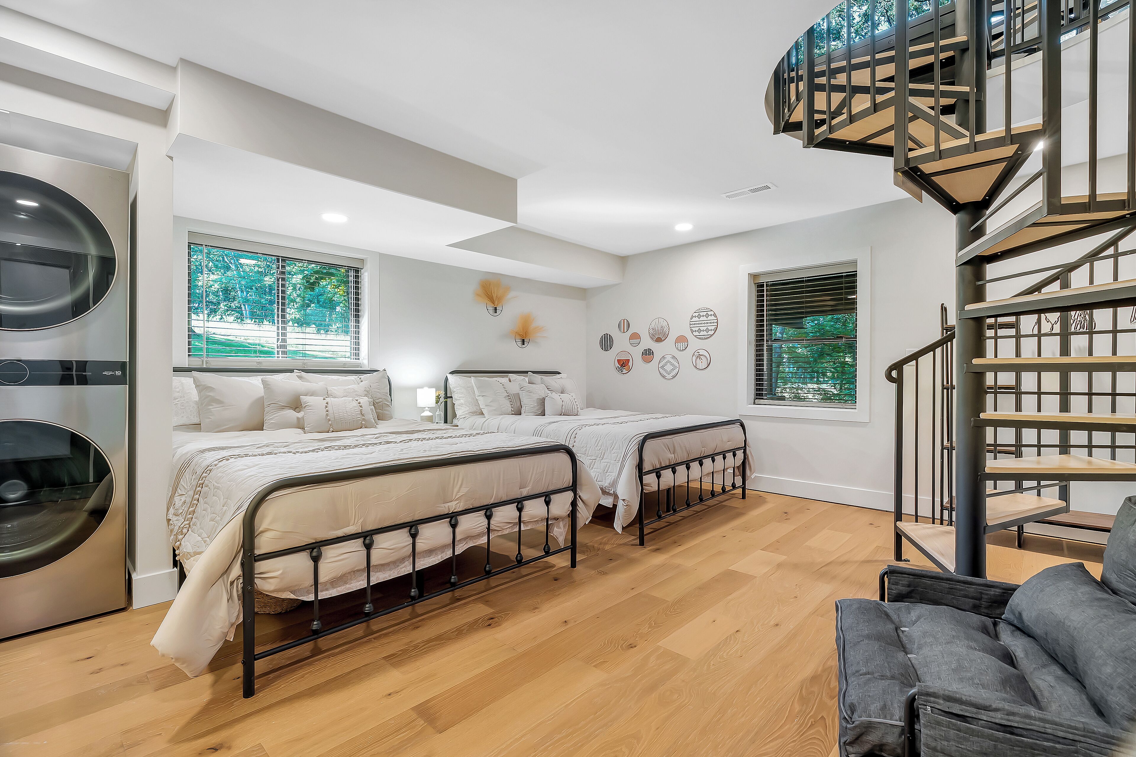 2 habitaciones, tabla de planchar con plancha y wifi gratis 