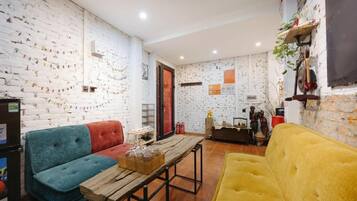 Perusstudio, kaupunkinäköala | Sisätilat