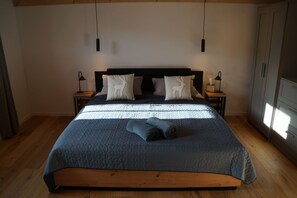 WiFi, bed sheets