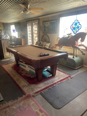 Spielezimmer