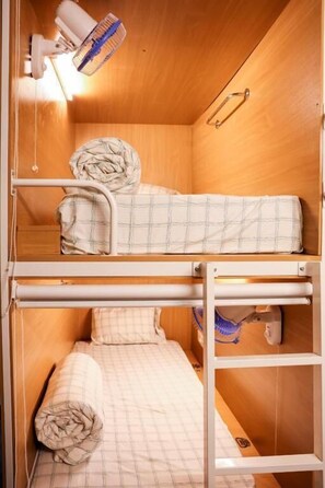 Room - THE PUNE STORY HOSTEL (pune)