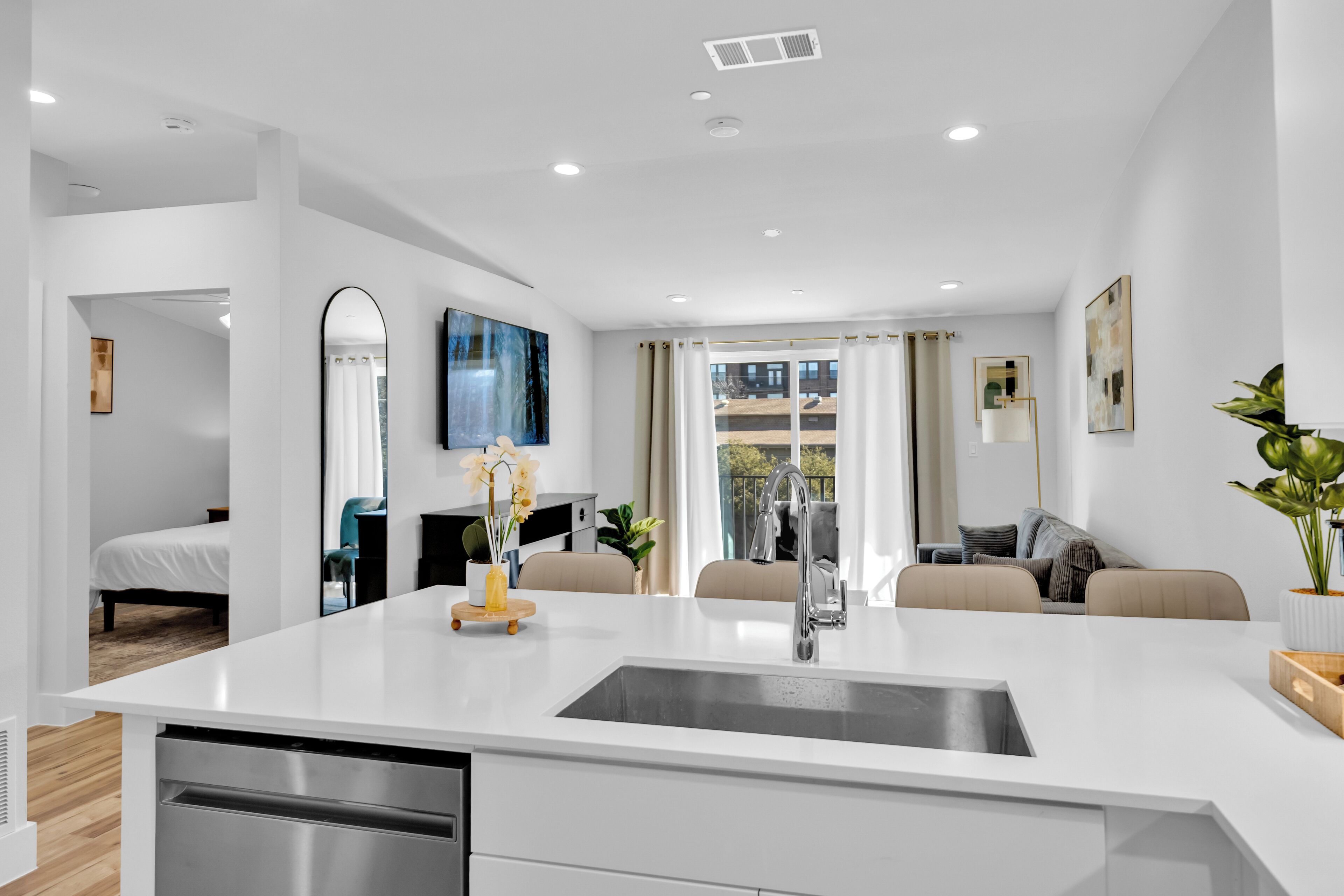 1 bedroom, desk, iron/ironing board, free WiFi