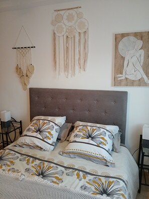 3 bedrooms, iron/ironing board, Internet, bed sheets - House Dénia Spain, 500m from the sea, 3 bedrooms, terrace, shared pool (Dénia)