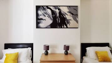 Planxa i posts de planxar i wifi gratuïta