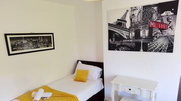 Strykejern/-brett og wi-fi (inkludert)