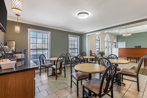 Dining - Southern Lodge 601 (Orangeburg)