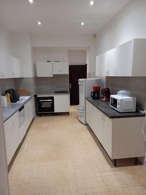 Private kitchen - Chez Hugo. (molieres)