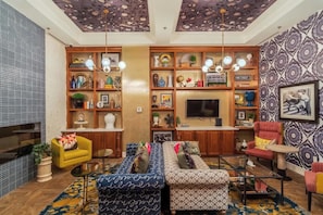 TV, offices - 2 King | Sky Lounge, Hot Tub Downtown (Cincinnati)