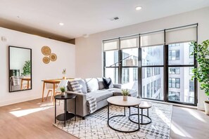 Televisio, työhuone