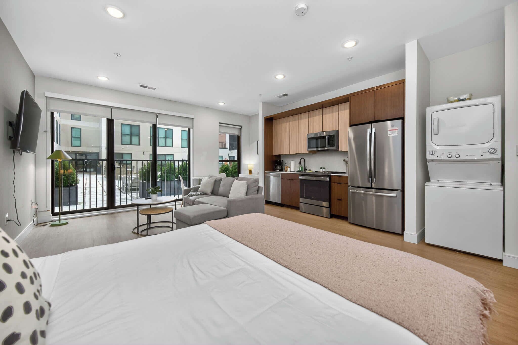 デスク、アイロン / アイロン台、WiFi、ベッドシーツ