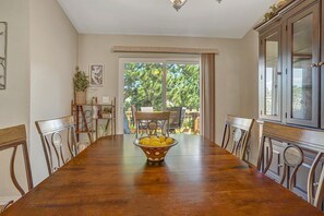 Interior - 120 Winding Meadow (Monument)