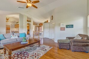 Interior - 120 Winding Meadow (Monument)