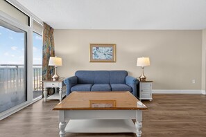 Interior - Atlantica 655 (Myrtle Beach)