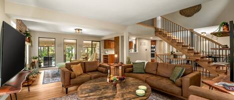 Televisión y chimenea