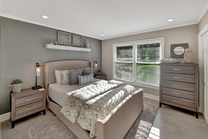 Interior - Southern Sunrise (Mooresville)