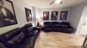 Interior - Ocean Blue 501 (Myrtle Beach)