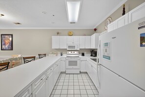 Interior - Magnolia North 4823-104 (Myrtle Beach)