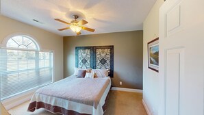 Apartment (2 Bedrooms) | Bahagian dalam