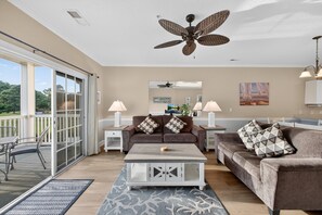 Interior - Magnolia North 4881-204 (Myrtle Beach)