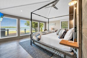 Interior - Lake Norman Breakaway (Mooresville)