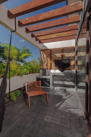 Terrace/patio - Aldea Zama: Exclusive luxury with private pool (Tulum)