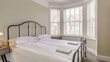 Iron/ironing board, free WiFi