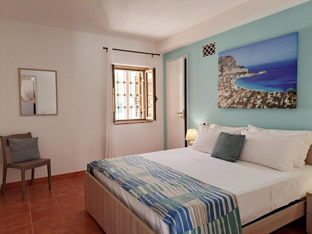 Standard Apartment | Iron/ironing board