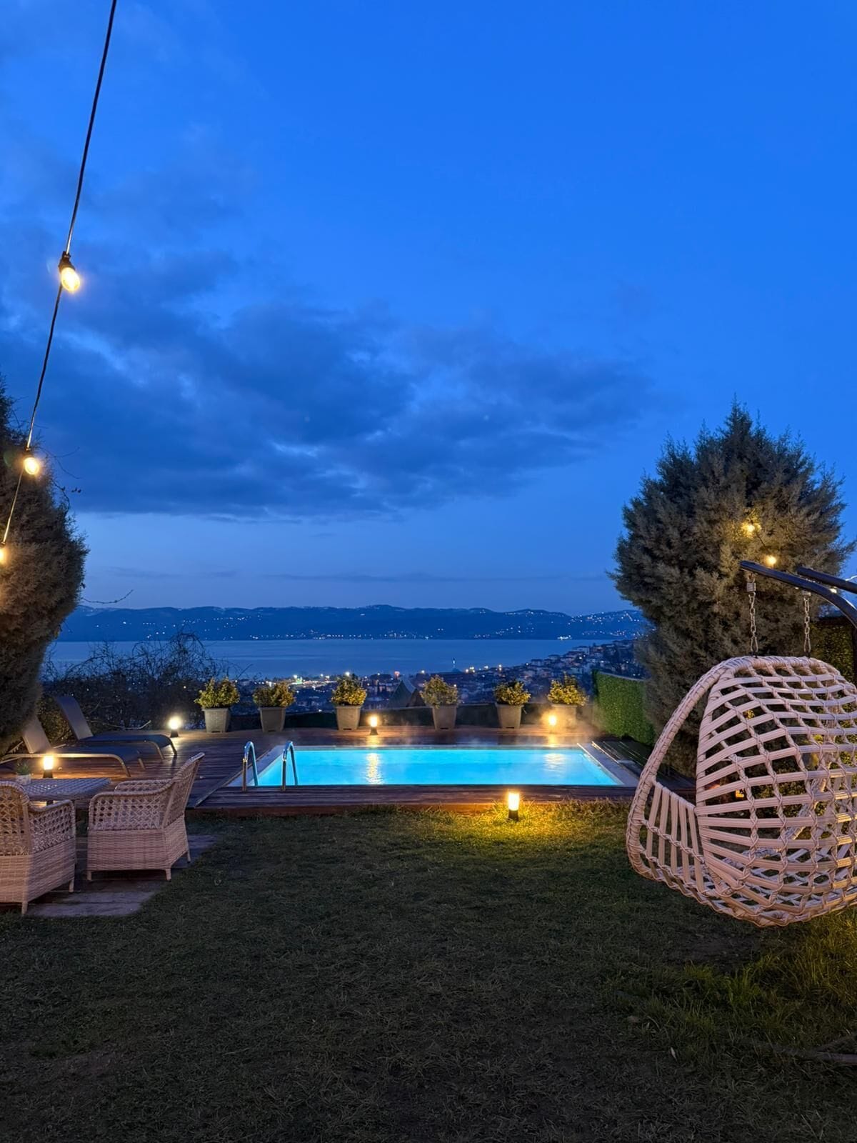 Business Quadruple Room | Free WiFi