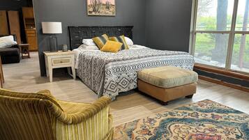 Tabla de planchar con plancha, wifi, ropa de cama