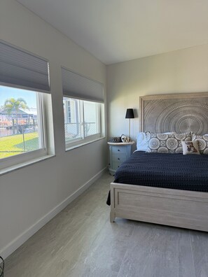 3 bedrooms, iron/ironing board, WiFi, bed sheets - Port Charlotte 3-2 waterfront home with dock and river view (Port Charlotte)