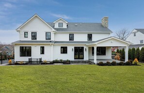 Exterior - Spacious 6-bedroom house in amazing Downtown Westfield NJ (Westfield)