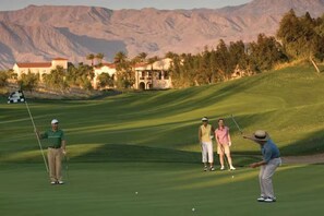 Golf - Cozy 1-bedroom condo with AC in marvelous Palm Desert (Palm Desert)