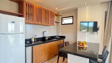 Family Apartment | Private kitchen | Mini-fridge, oven, cookware/dishes/utensils