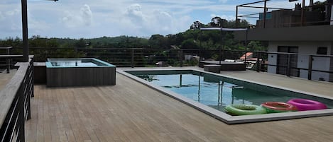 Piscine extérieure